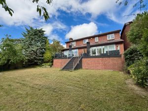 Photo 11- click for photo gallery